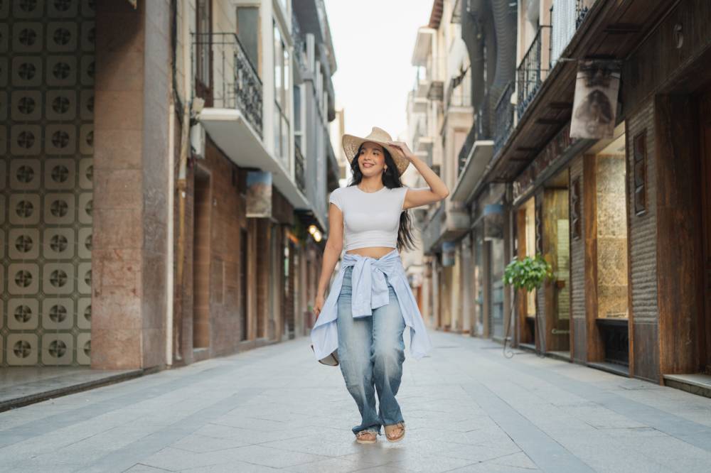 Le denim : l'art de sublimer toutes les silhouettes 4